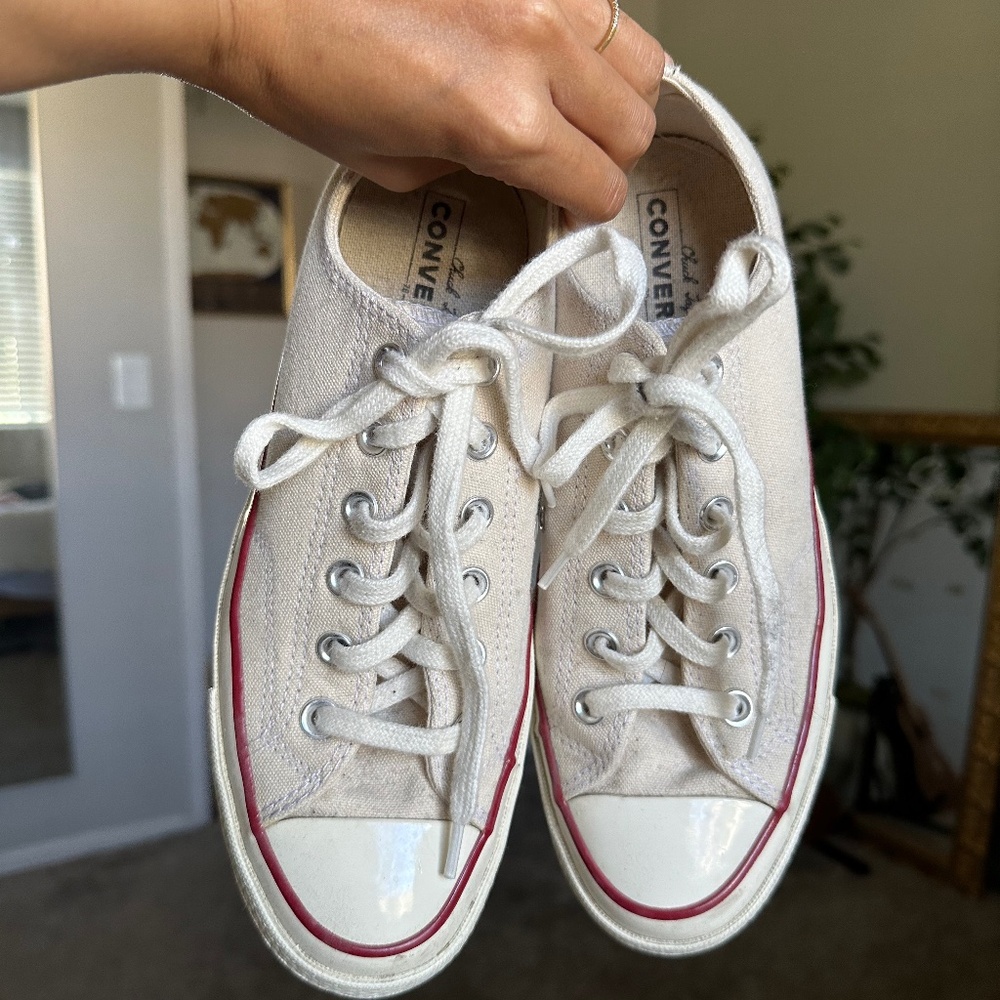 Converse Chuck Taylor All Star Low Ivory Canvas 8.5W/6.5M Lightly Used